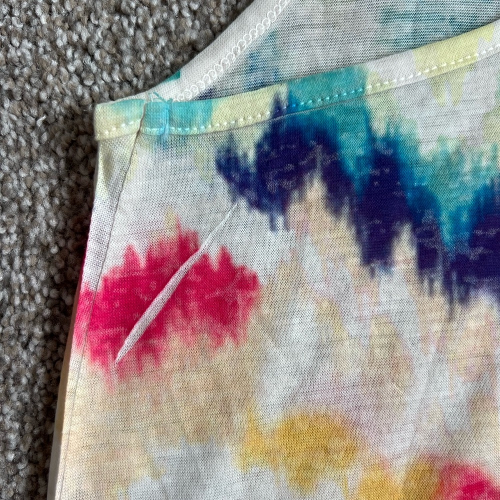 Multicolor Graphic Racerback Tank‎ Top - Picture 7 of 7